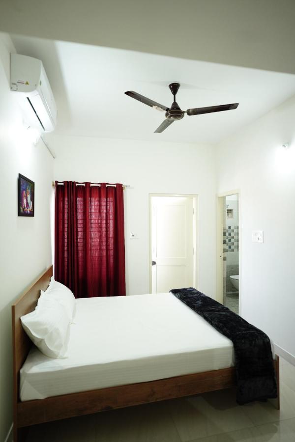 Castle Suites By Haven Homes, Kempegowda International Airport Road Bangalore Buitenkant foto