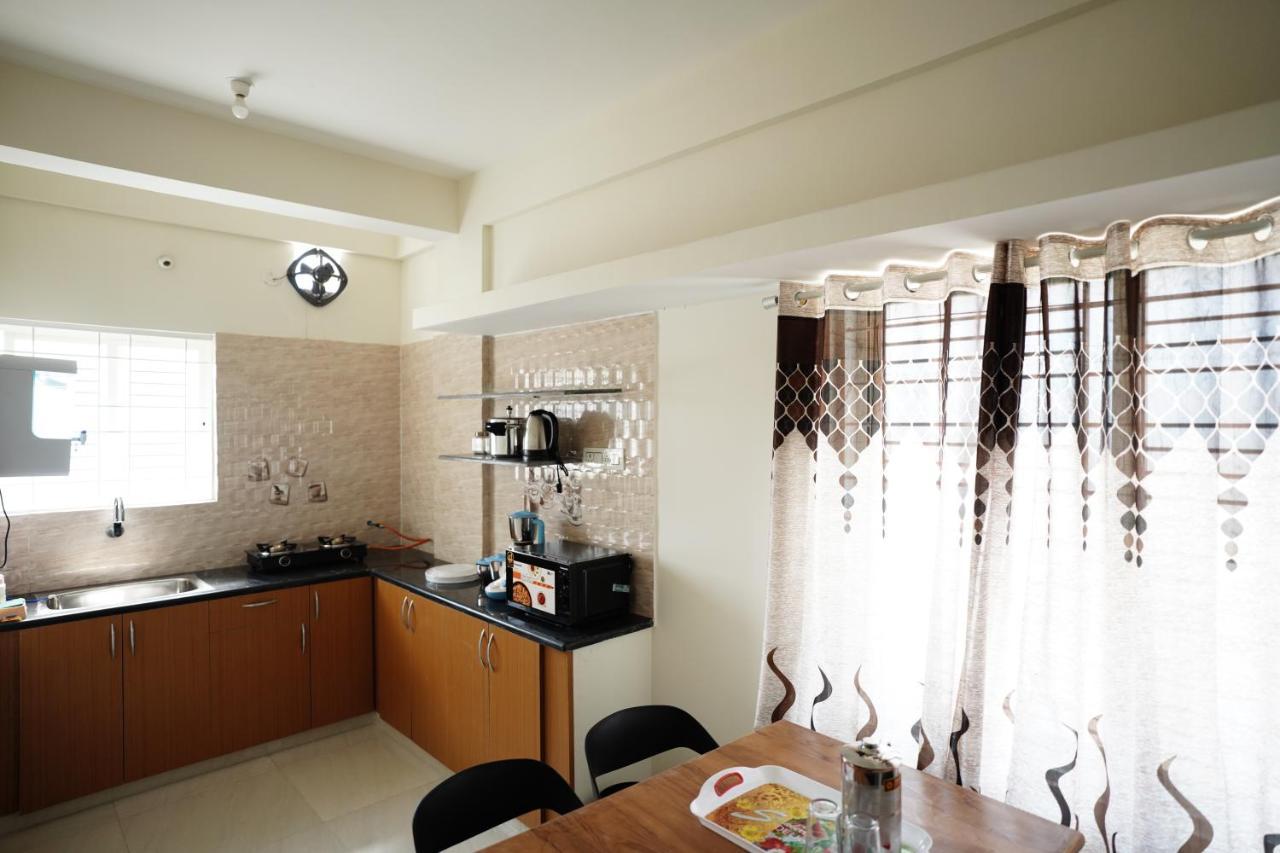 Castle Suites By Haven Homes, Kempegowda International Airport Road Bangalore Buitenkant foto