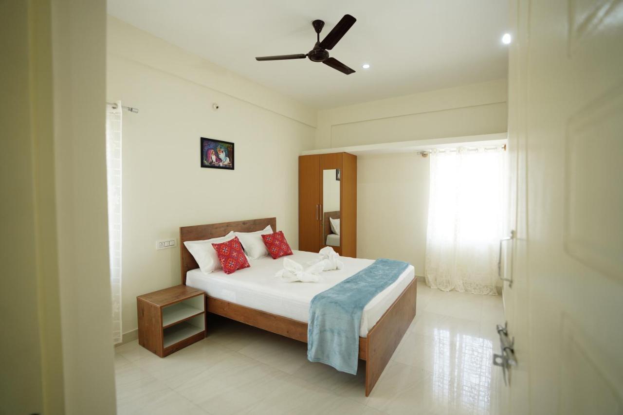 Castle Suites By Haven Homes, Kempegowda International Airport Road Bangalore Buitenkant foto