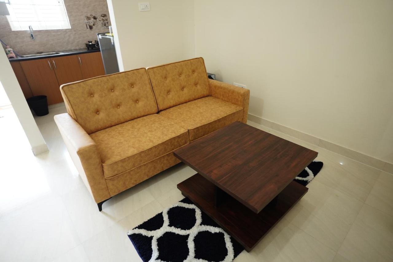 Castle Suites By Haven Homes, Kempegowda International Airport Road Bangalore Buitenkant foto